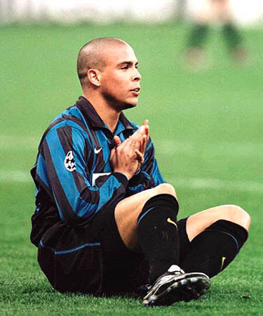 RONALDO R9