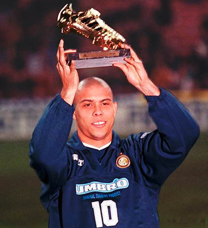 RONALDO R9