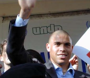 RONALDO R9