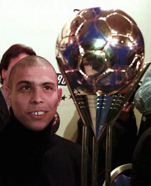 R9