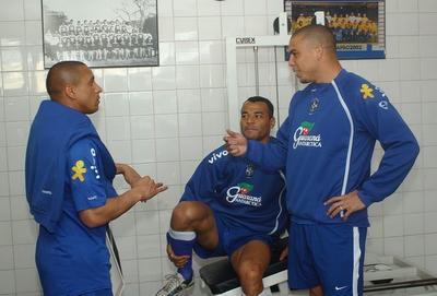 ronaldo r9 roberto carlos cafu
